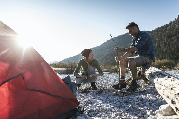 Quels sont les objets indispensables pour un camping en pleine nature ?
